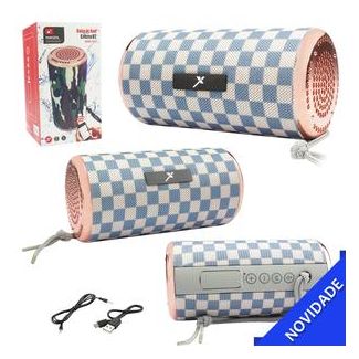 Caixa de Som Bluetooth 5W Rms 150HZ-20KHZ Atende chamadas Entrada USB Auxiliar Micro SD Tecido Xadrez Azul e Rosa XTRAD XDG-153