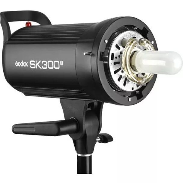 Kit 2x Tocha Godox Sk300 Ii Digital P/ Estúdio 600w 220v 220voltes 